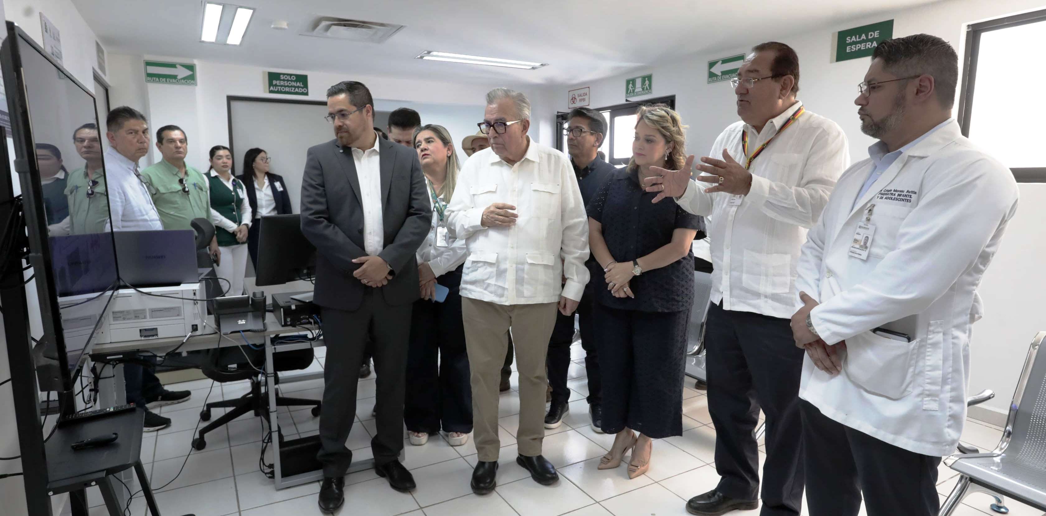 INAUGURAN CENTRO SALUD MENTAL